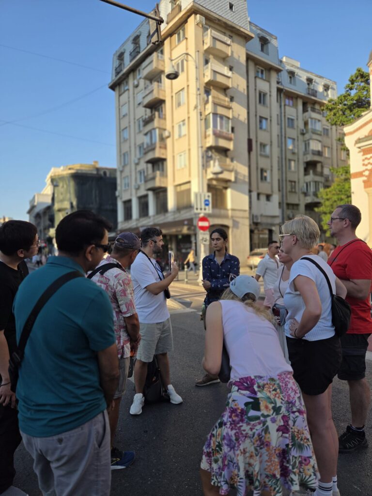 WALKABOUTFREE TOURS BCUHAREST_Twilight Bucharest (113)