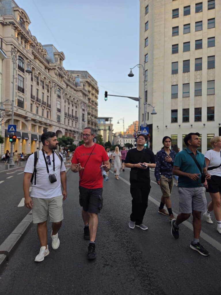 WALKABOUTFREE TOURS BCUHAREST_Twilight Bucharest (27)