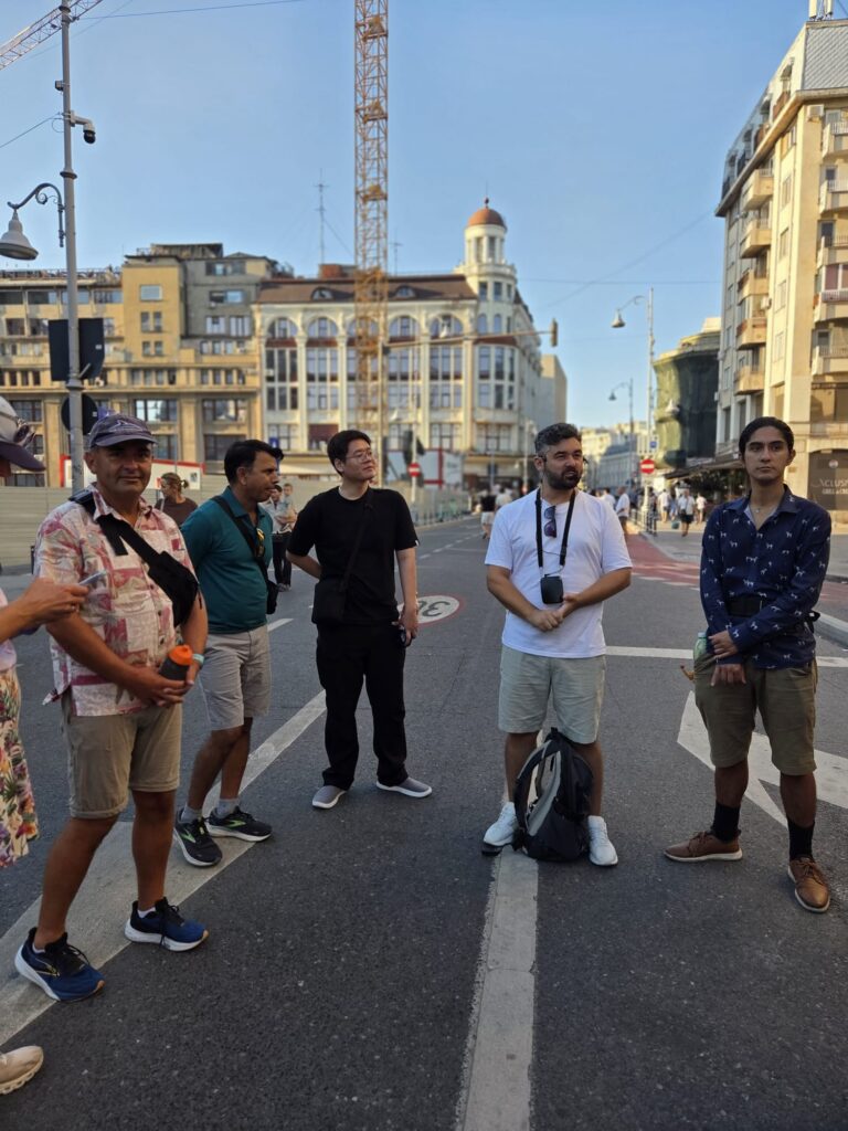 WALKABOUTFREE TOURS BCUHAREST_Twilight Bucharest (4)