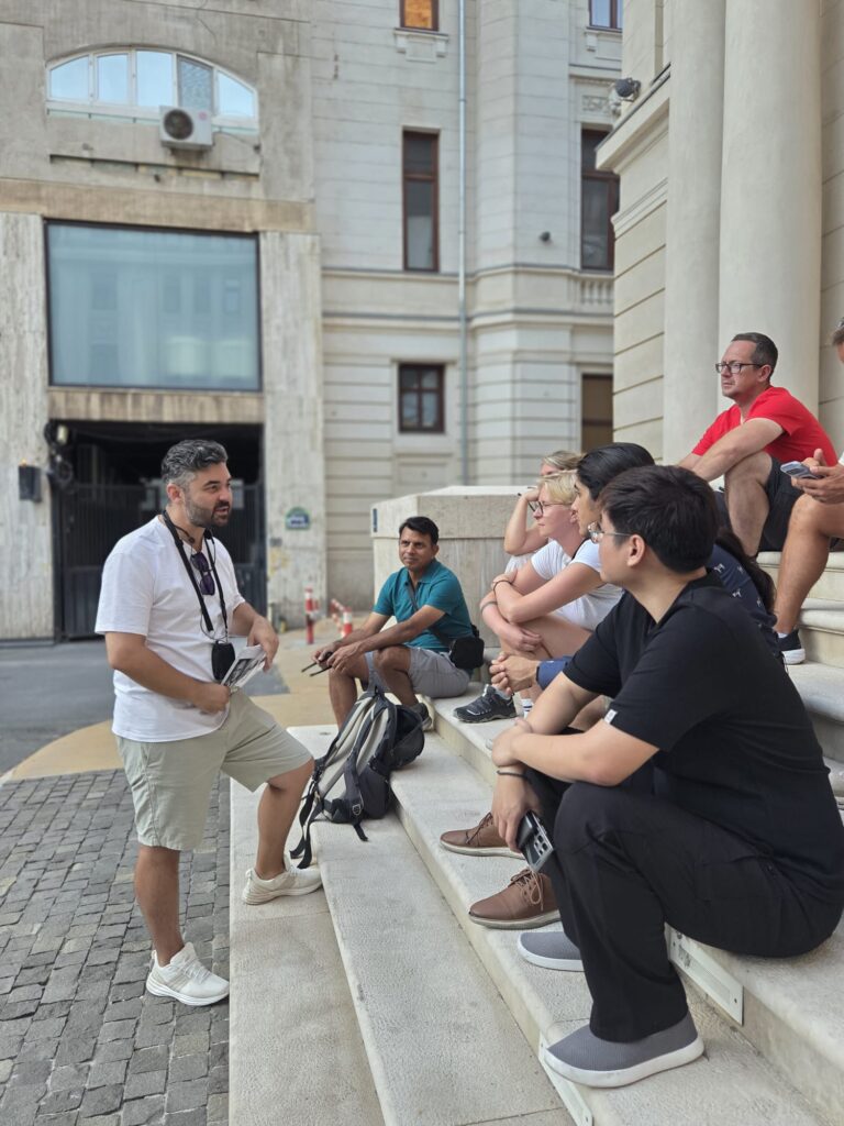 WALKABOUTFREE TOURS BCUHAREST_Twilight Bucharest (47)