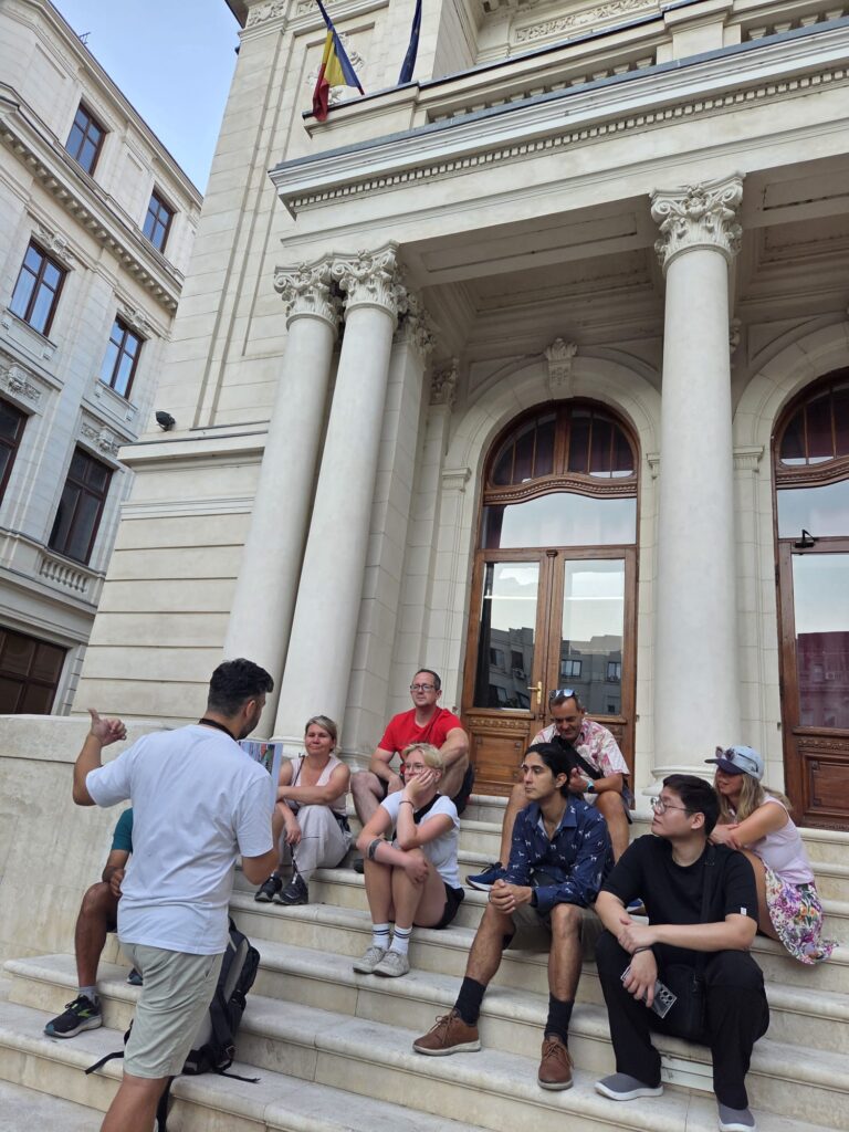 WALKABOUTFREE TOURS BCUHAREST_Twilight Bucharest (51)