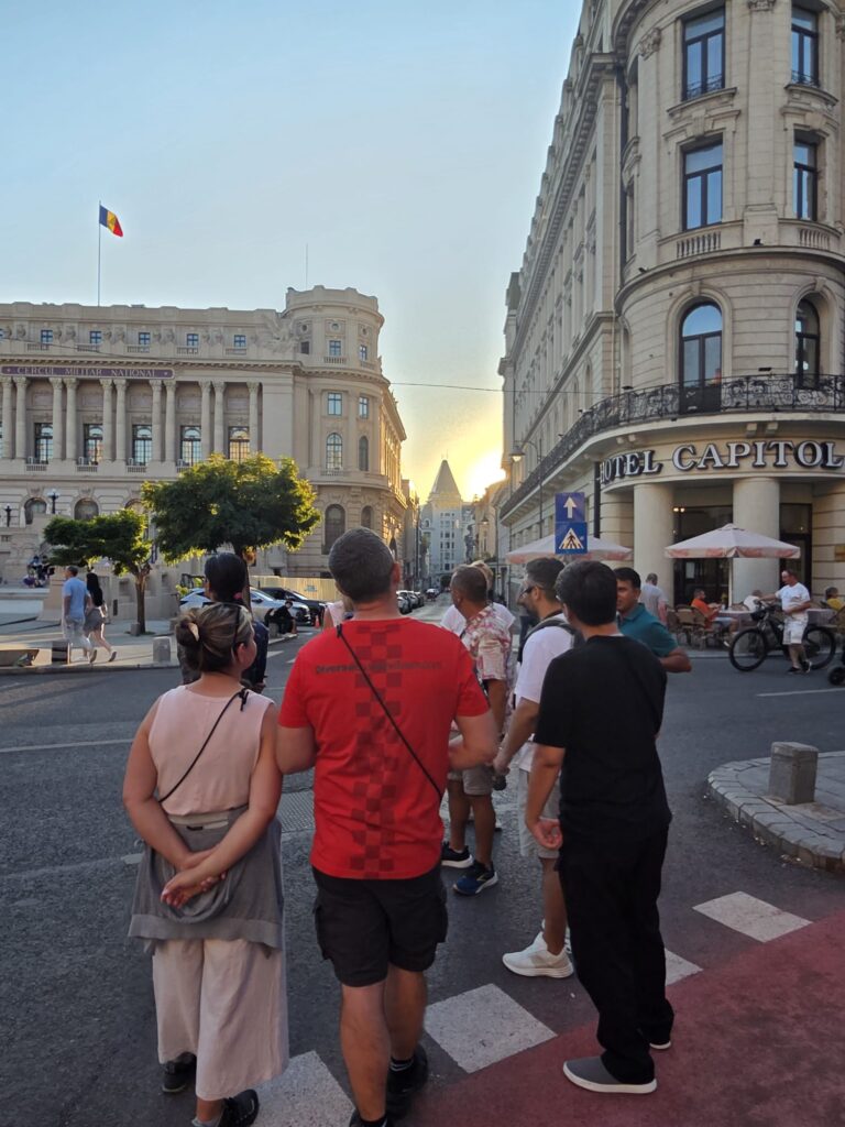WALKABOUTFREE TOURS BCUHAREST_Twilight Bucharest (59)