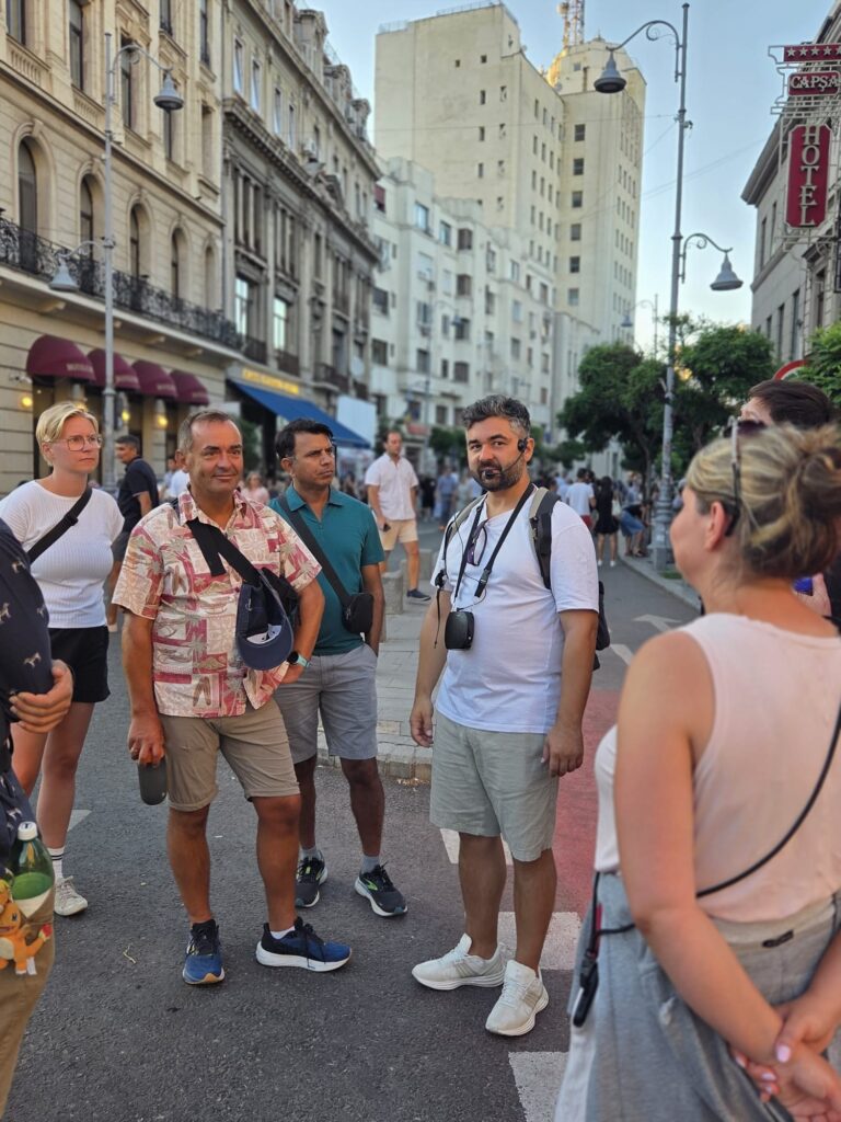WALKABOUTFREE TOURS BCUHAREST_Twilight Bucharest (62)